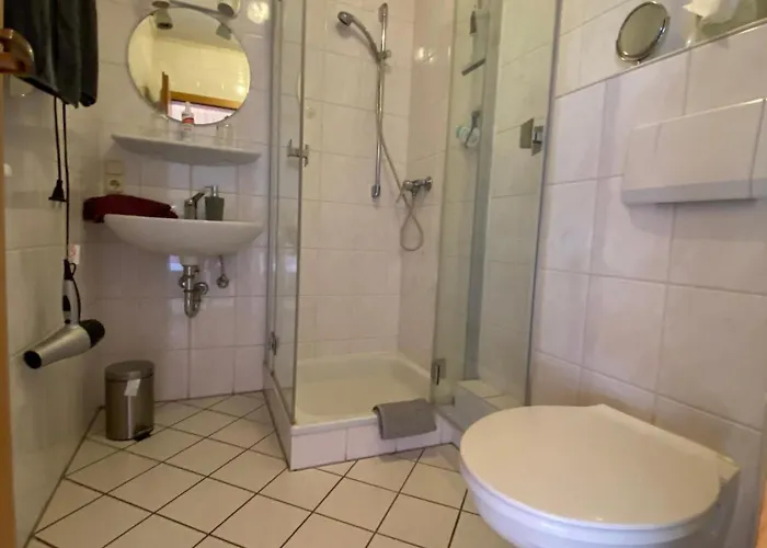 게스트하우스 Weingut-gaestehaus Karl Otto Nalbach 3*