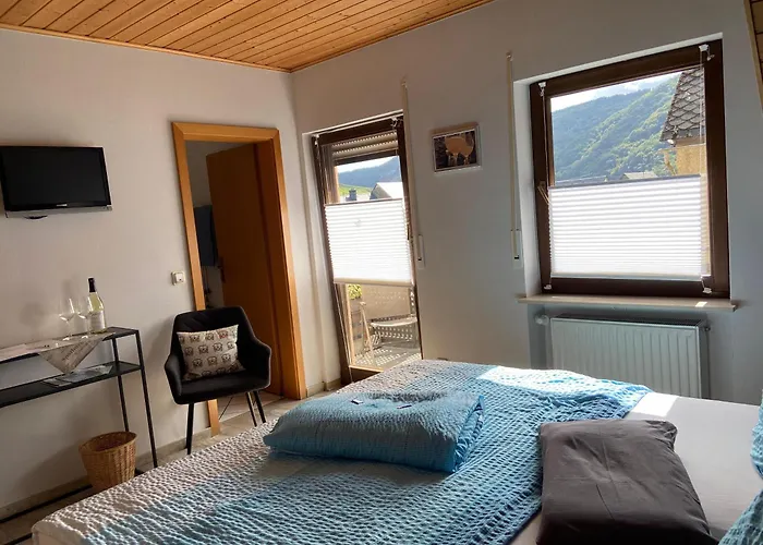 Weingut-gaestehaus Karl Otto Nalbach Briedel