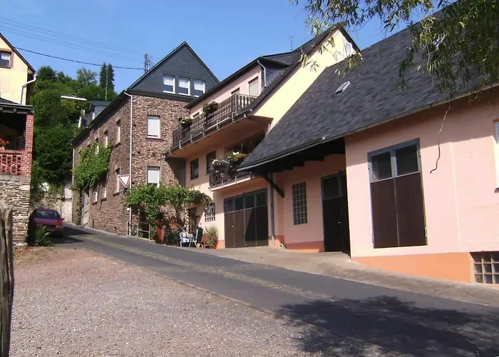 Weingut-gaestehaus Karl Otto Nalbach 3* Briedel